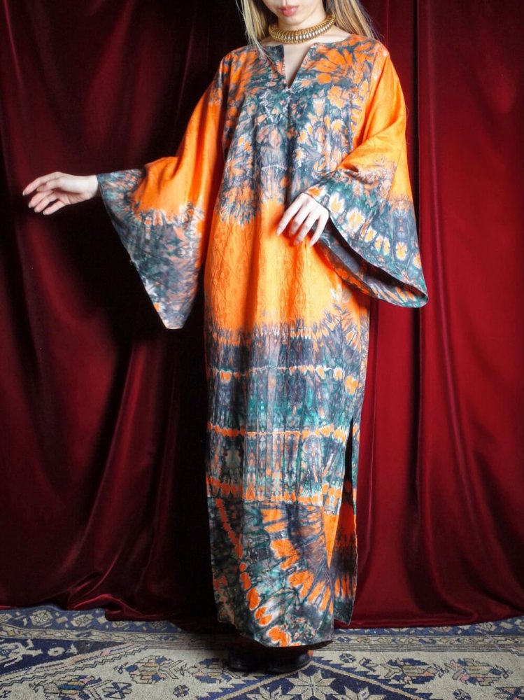 c.1970s Tie Dye Bell Sleeve African Dress