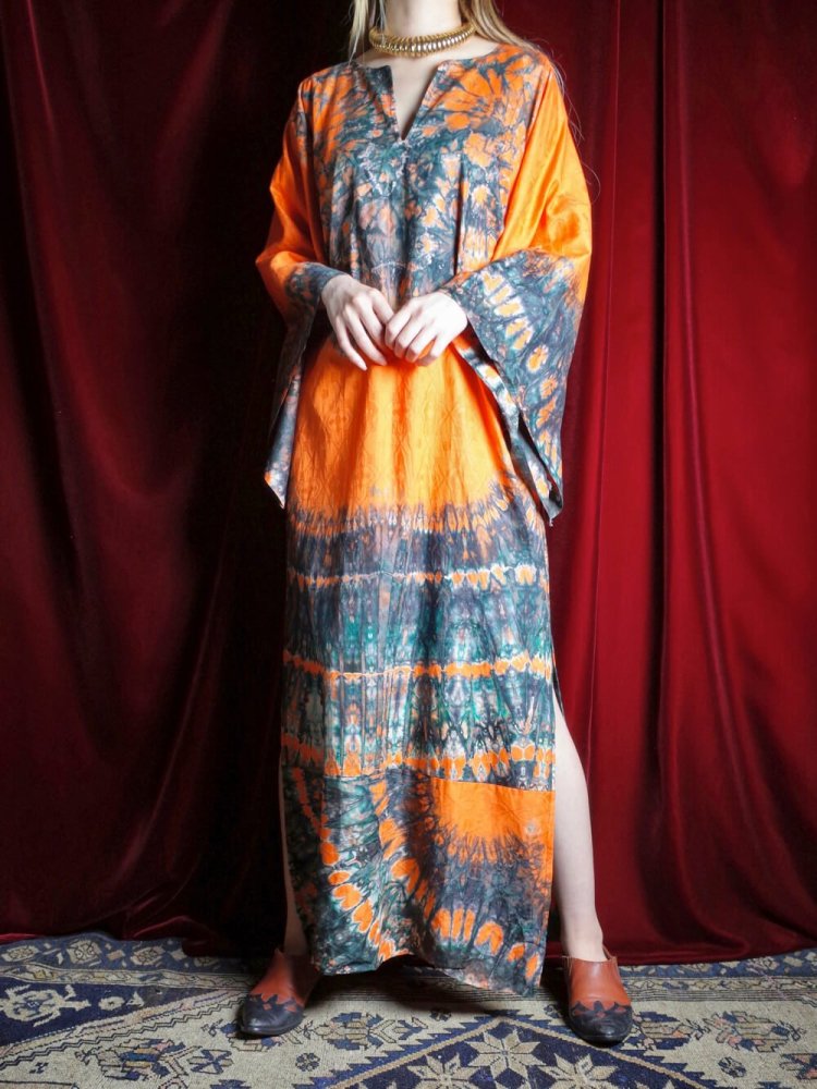 c.1970s Tie Dye Bell Sleeve African Dress