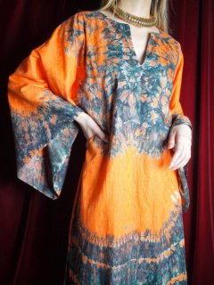 c.1970s Tie Dye Bell Sleeve African Dress