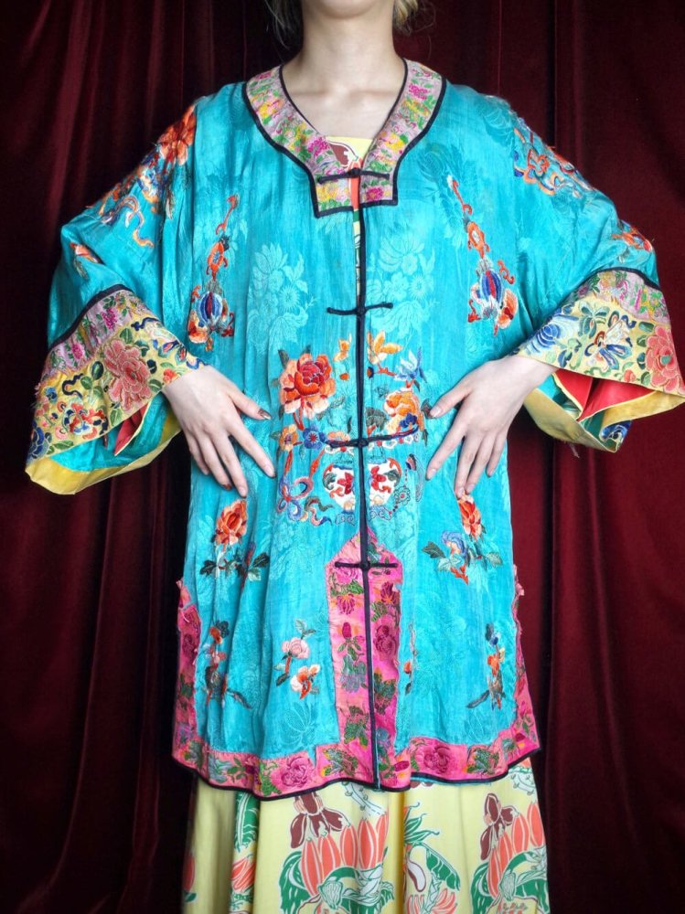 c.1920~30s Rare Color China Embroidery Silk Gown