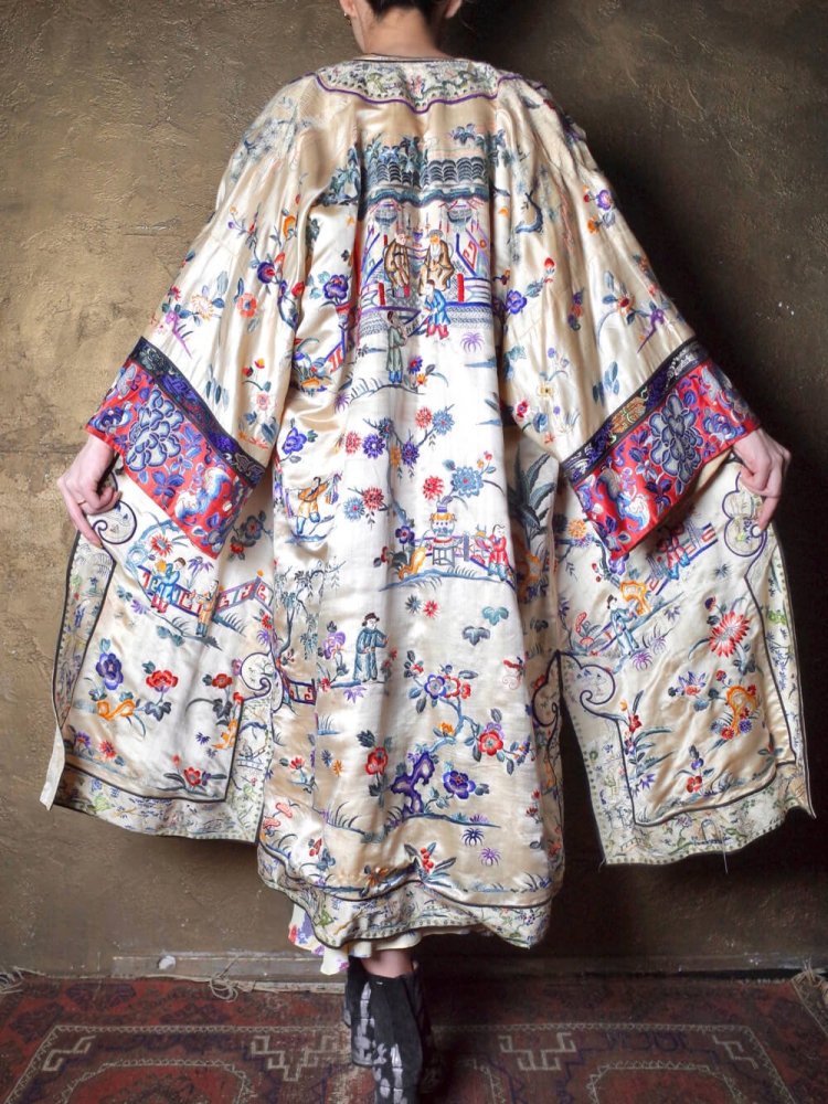 c.1920s Antique Rare China Embroidery Silk Gown