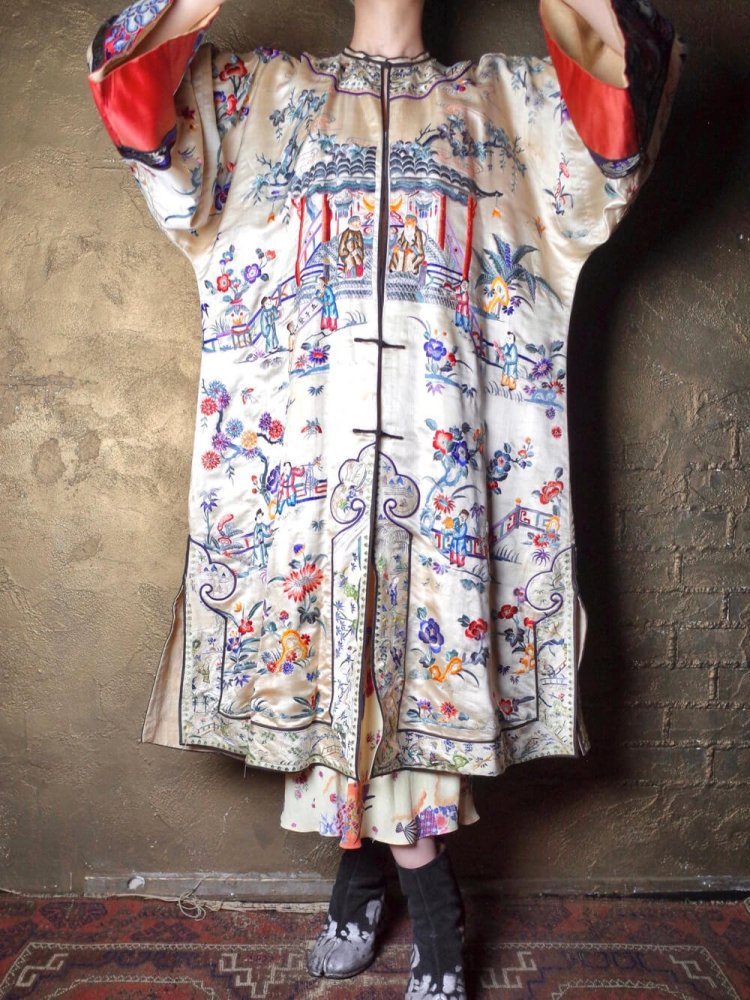 c.1920s Antique Rare China Embroidery Silk Gown