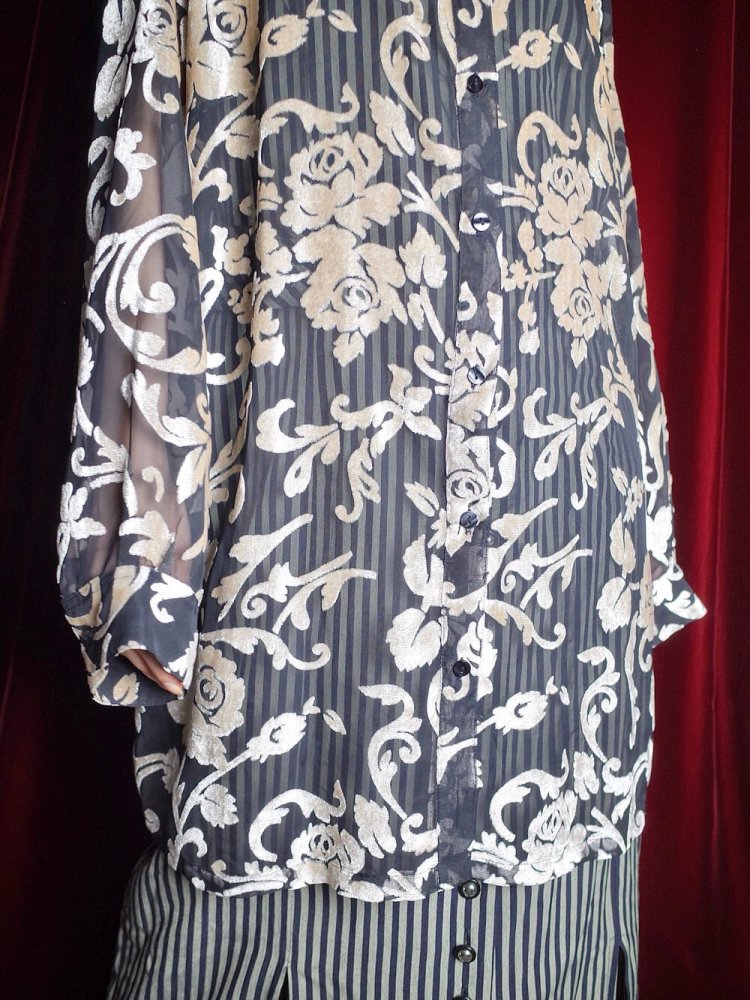 Arabesque & Rose Velvet Sheer Mao Collar Shirt