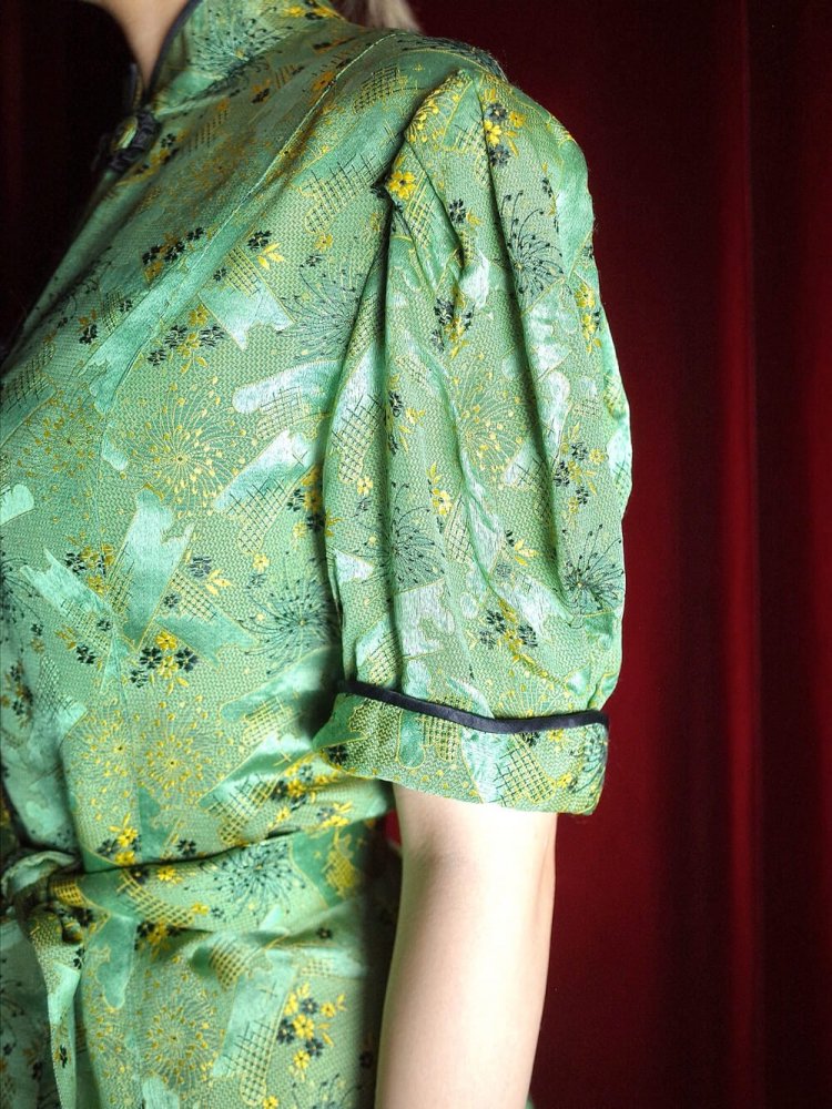 c.1950~60s Yellow Green Jacquard Silk China Shirt