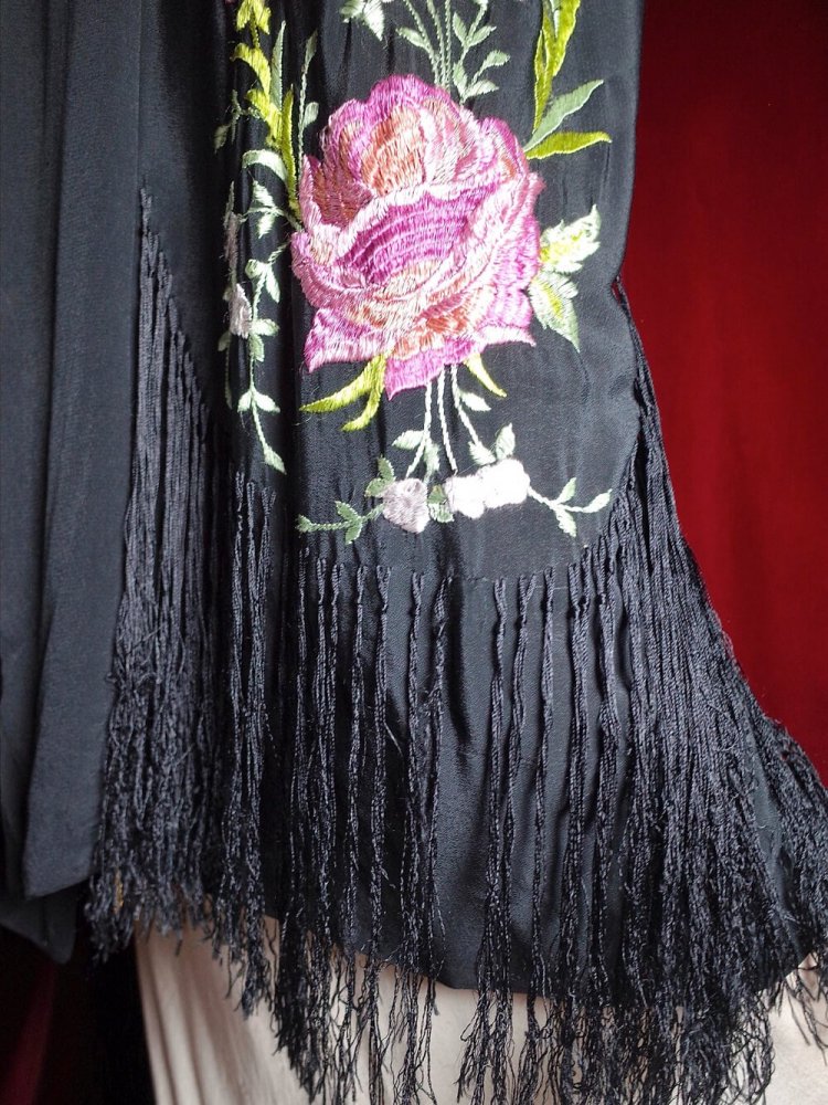 c.1930s Antique "Angel & Flower" Embroidery Fringe Silk Gown