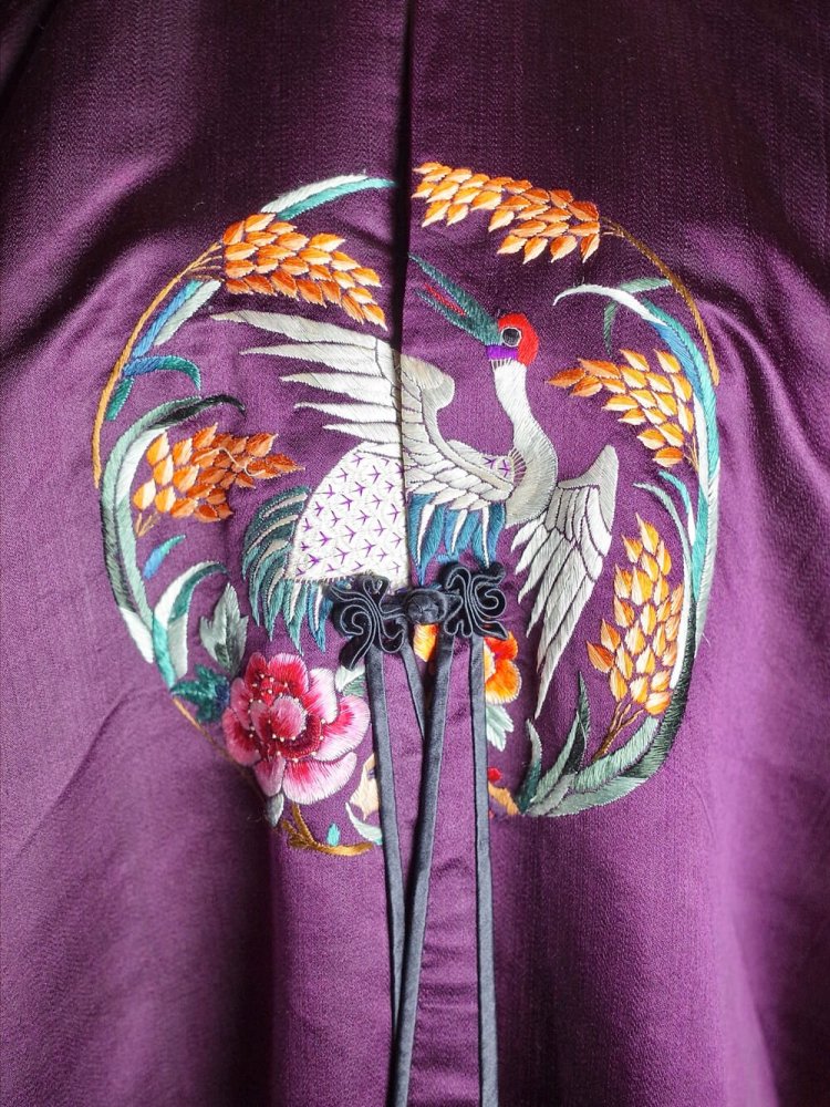 c.1940s  Embroidery Purple Silk China Gown