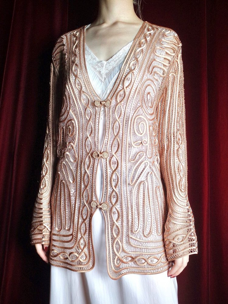 Code Embroidery Silk Mesh China Jacket