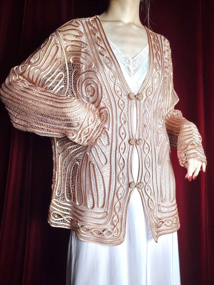 Code Embroidery Silk Mesh China Jacket