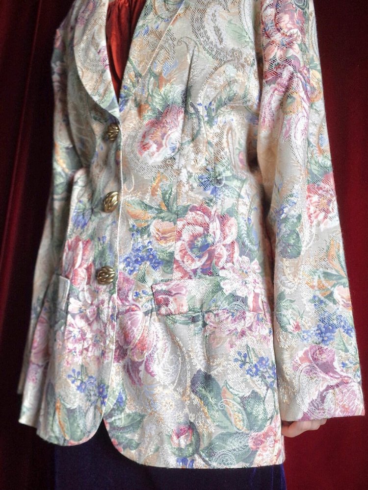 Flower & Paisley Double Pattern Shape Jacket