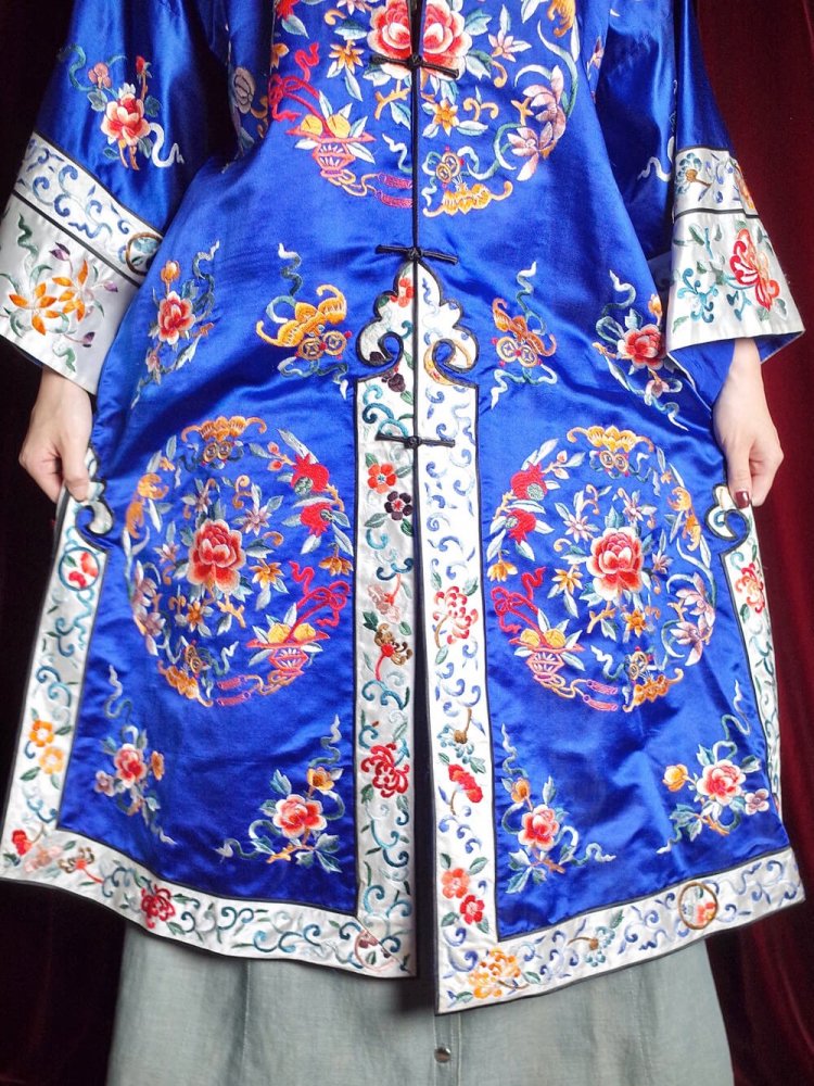 c.1960s China Embroidery Silk Long Gown