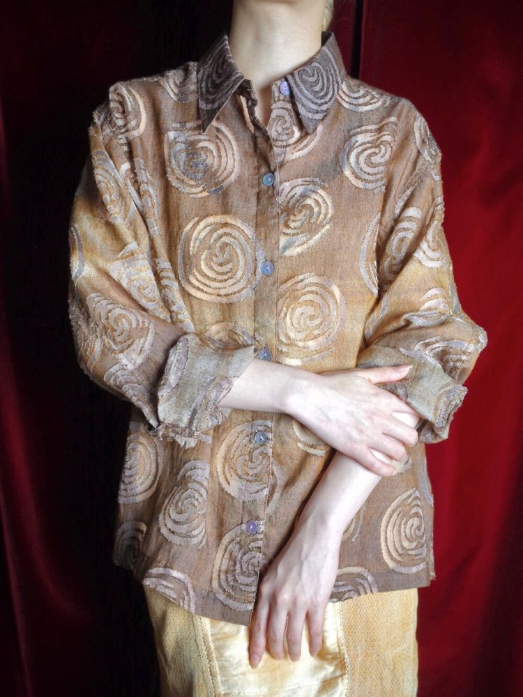 Uzumaki Pattern Gradation Sheer Shirt