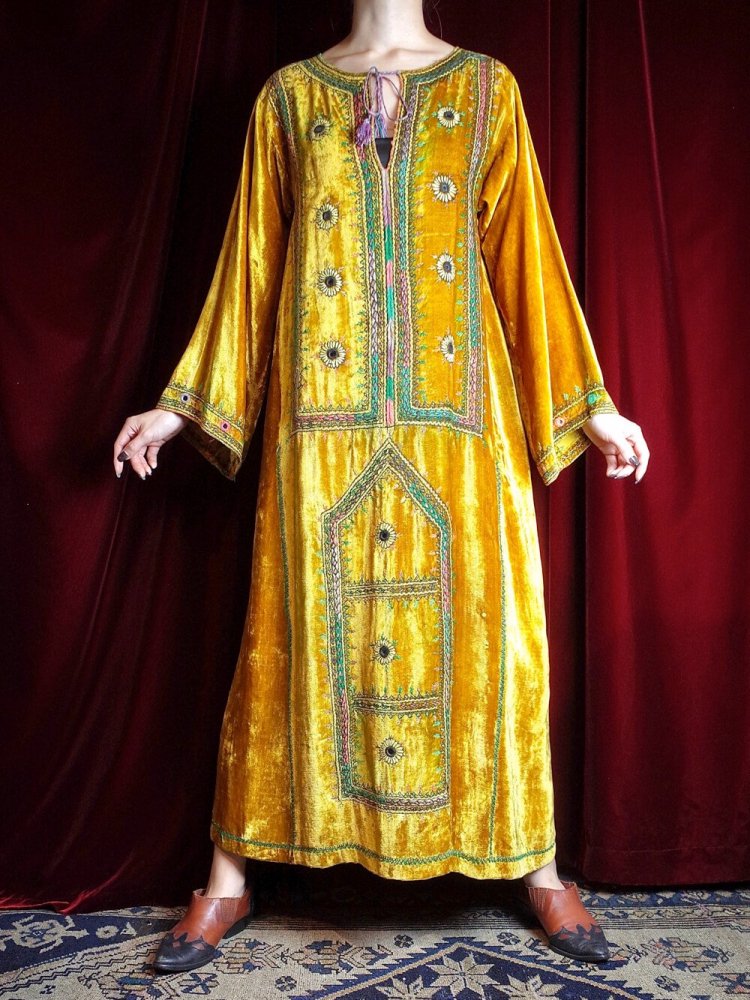 Hand Made in PAKISTAN Mirror Embroidery Mustard Velvet Dress