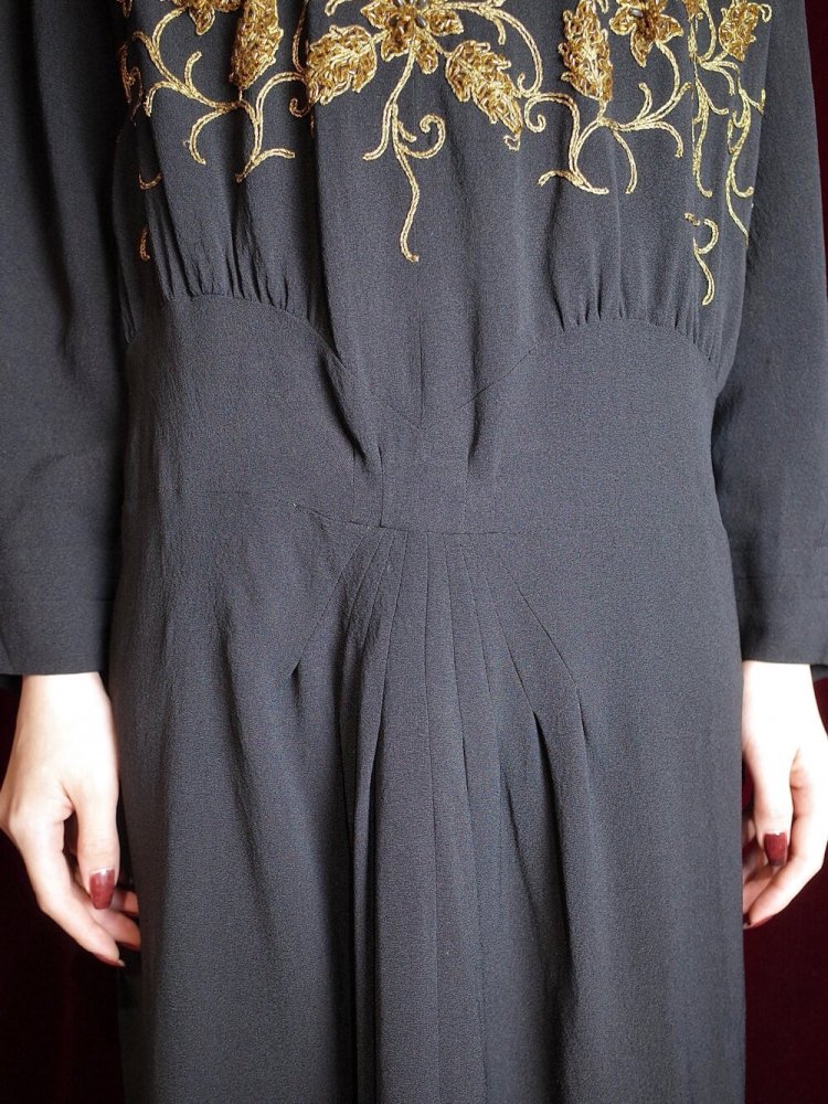 c.1950s Bijou Embroidery Black Dress