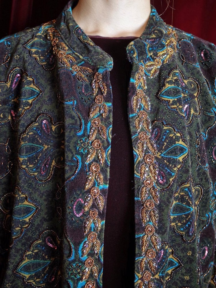 Bijou Embroidery Arabesque Velvet Short Jacket