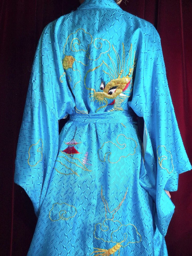 c.1950s "Dragon Embroidery & Jacquard Fabric" Kimono Gown