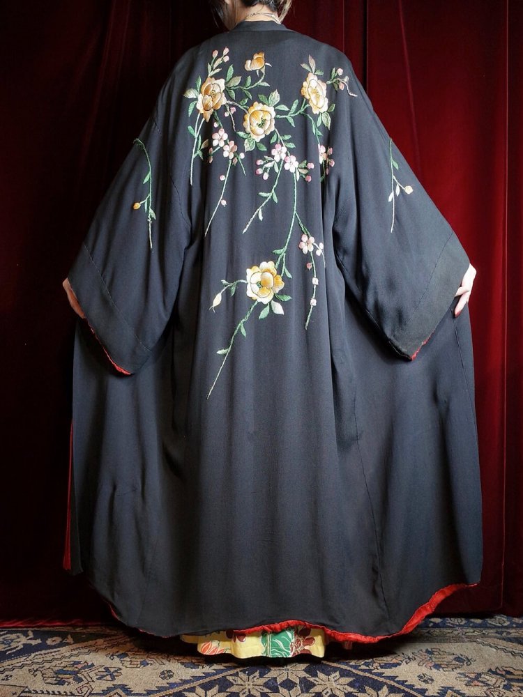 c.1920s Antique Solid Flower Embroidery Silk Kimono Gown