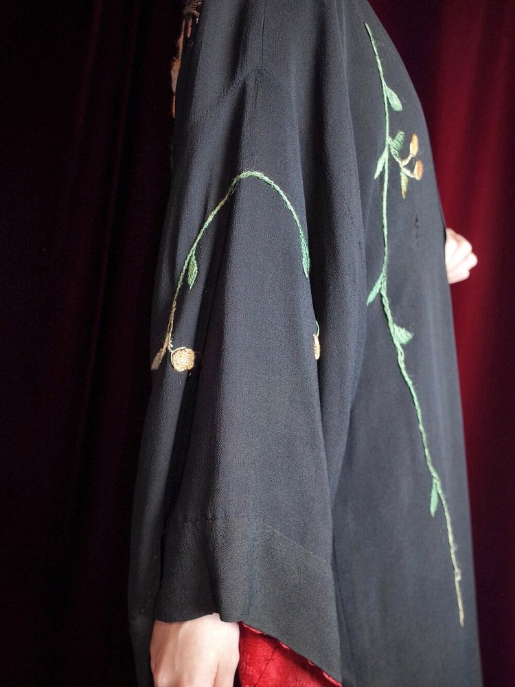 c.1920s Antique Solid Flower Embroidery Silk Kimono Gown