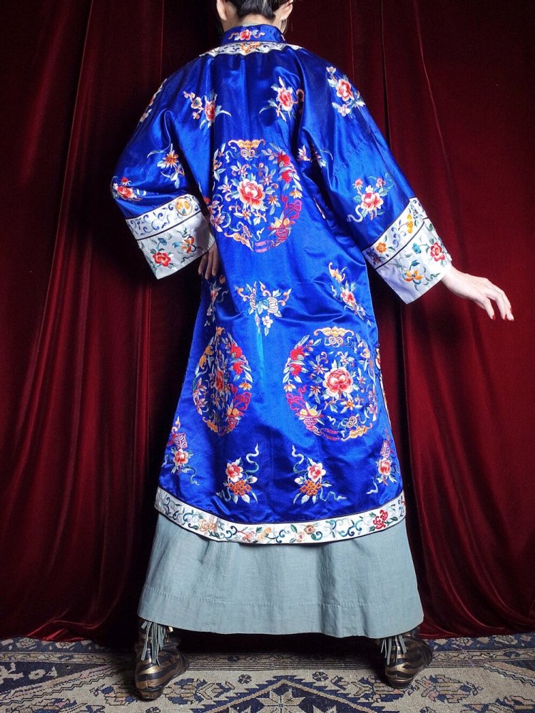 c.1960s China Embroidery Silk Long Gown