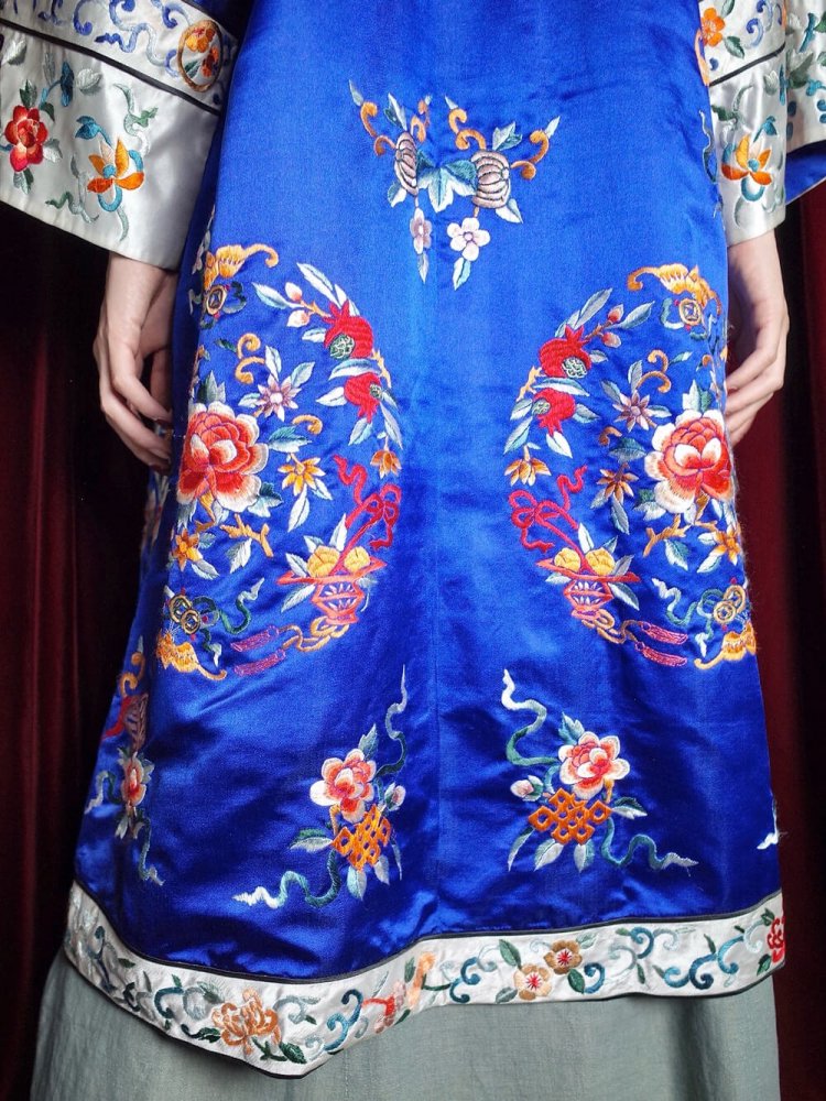 c.1960s China Embroidery Silk Long Gown