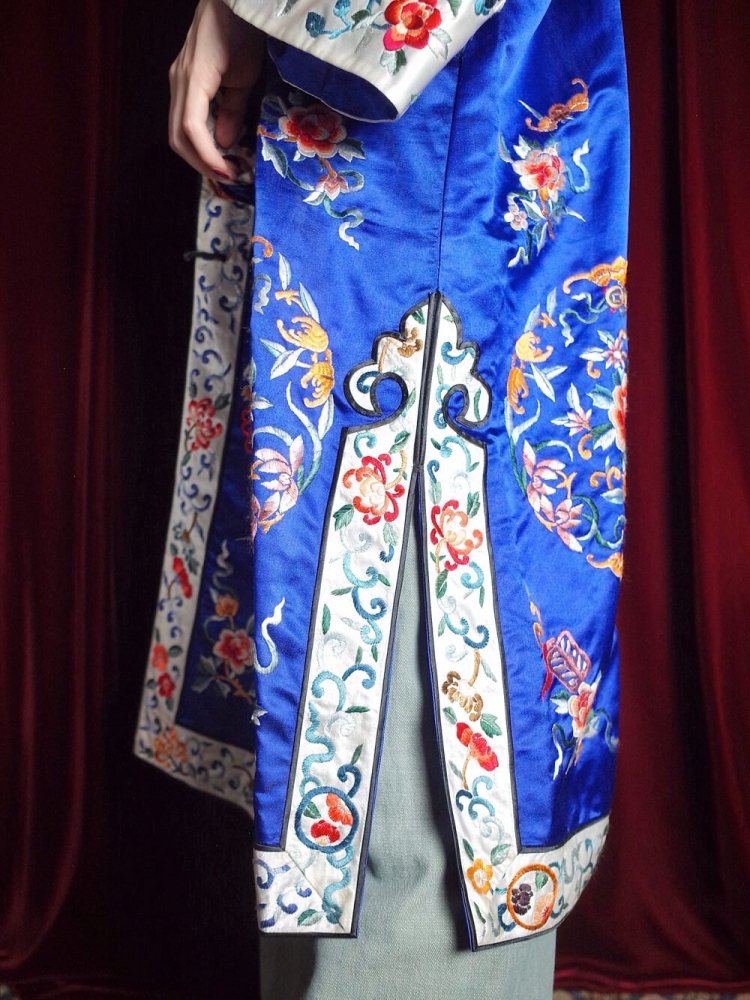 c.1960s China Embroidery Silk Long Gown