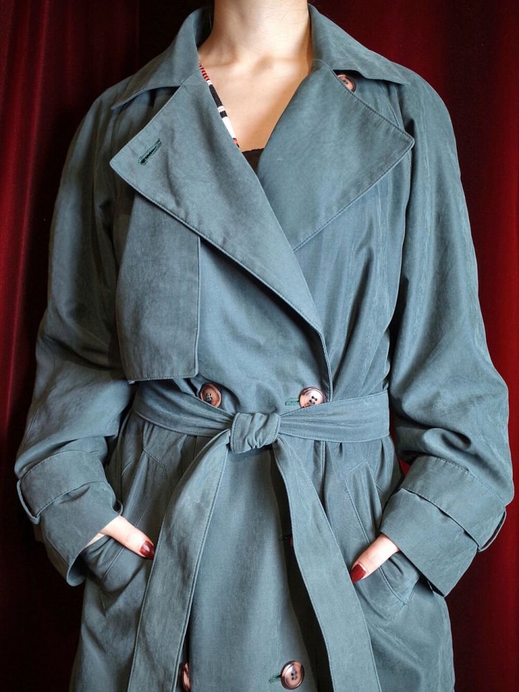 "Made in UKRAINE" Deep Green Peach Skin Trench Coat 賰ǽ饤ʡ