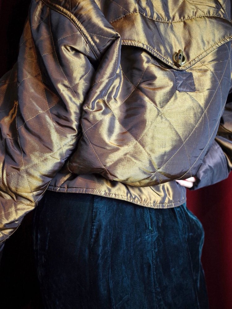 и Bronze Quilting Short Jacket "Buck Pocket Detail"