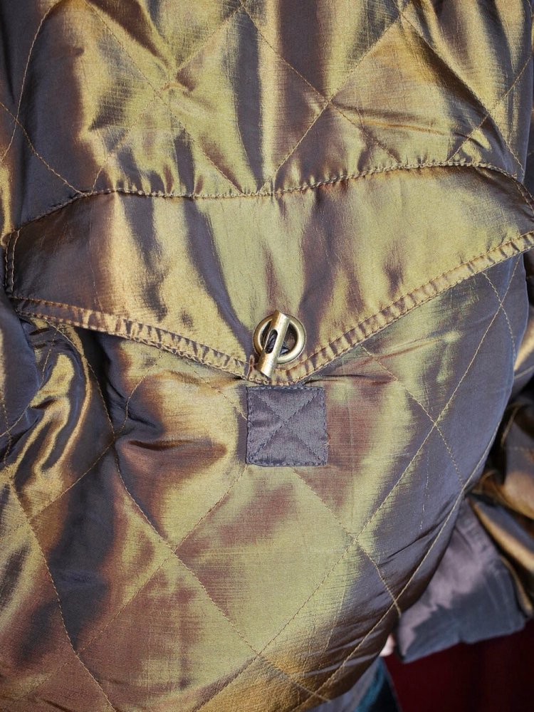 и Bronze Quilting Short Jacket "Buck Pocket Detail"