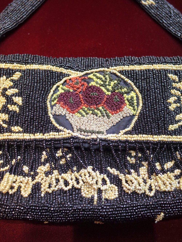 Flower Embroidery & Bijou Fringe Bag