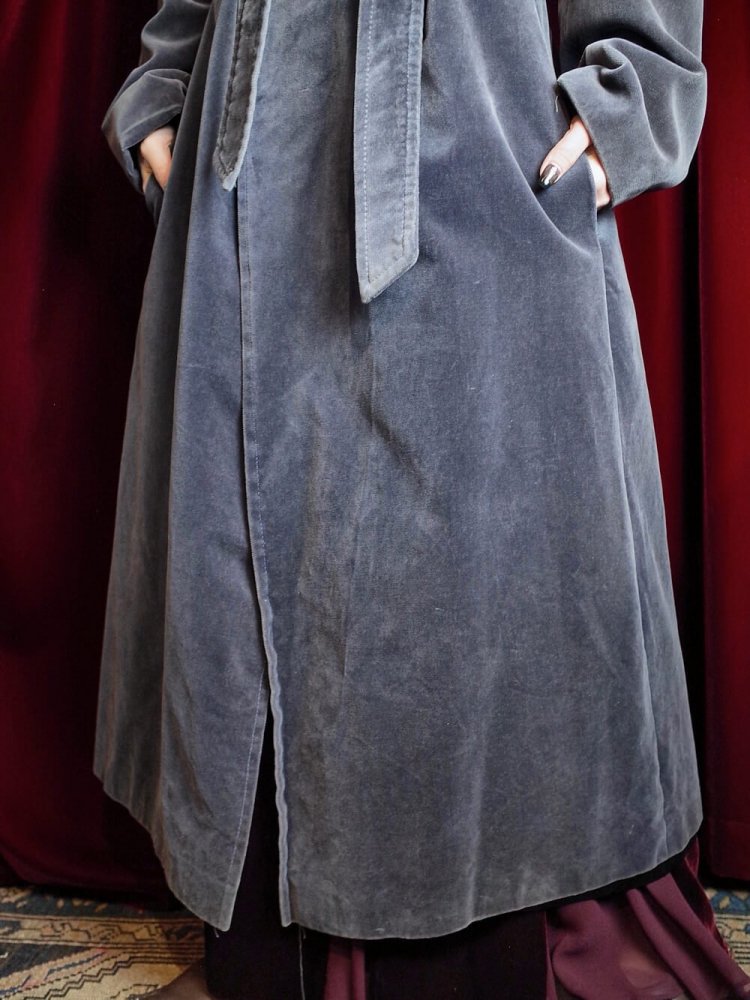 c.1950s CANADA Grayish Velvet Gown Coat