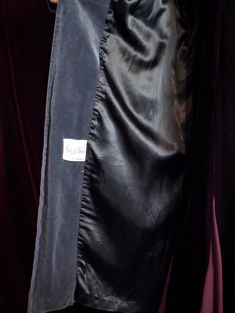 c.1950s CANADA Grayish Velvet Gown Coat