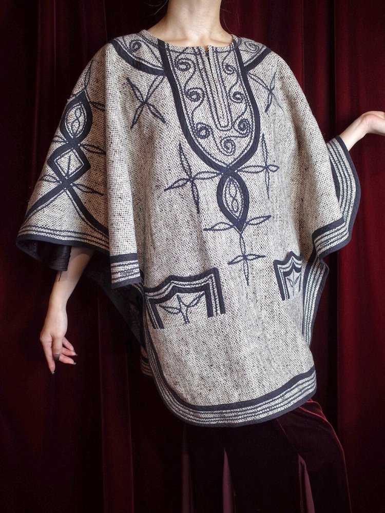 c.1970s Mariachi Embroidery Poncho