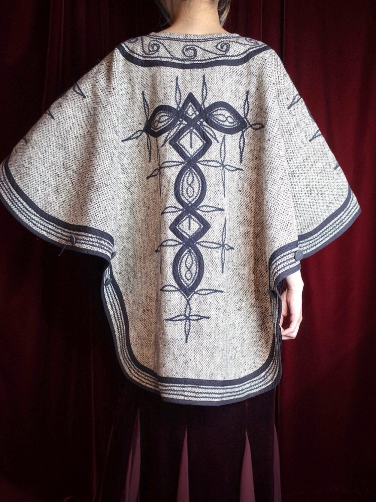 c.1970s Mariachi Embroidery Poncho