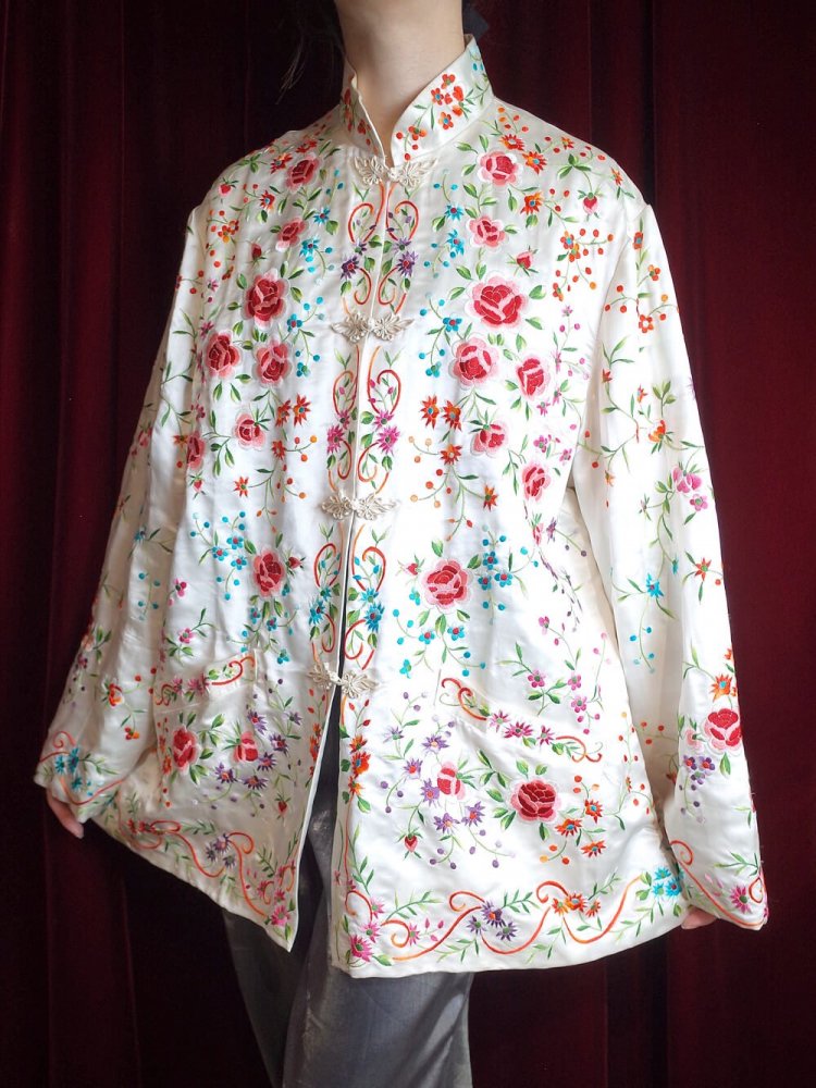 Total Embroidery White China Jacket