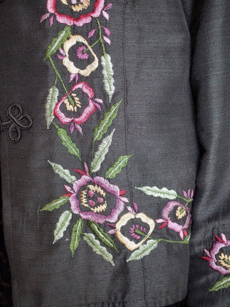 Purple Flower Embroidery China Jacket