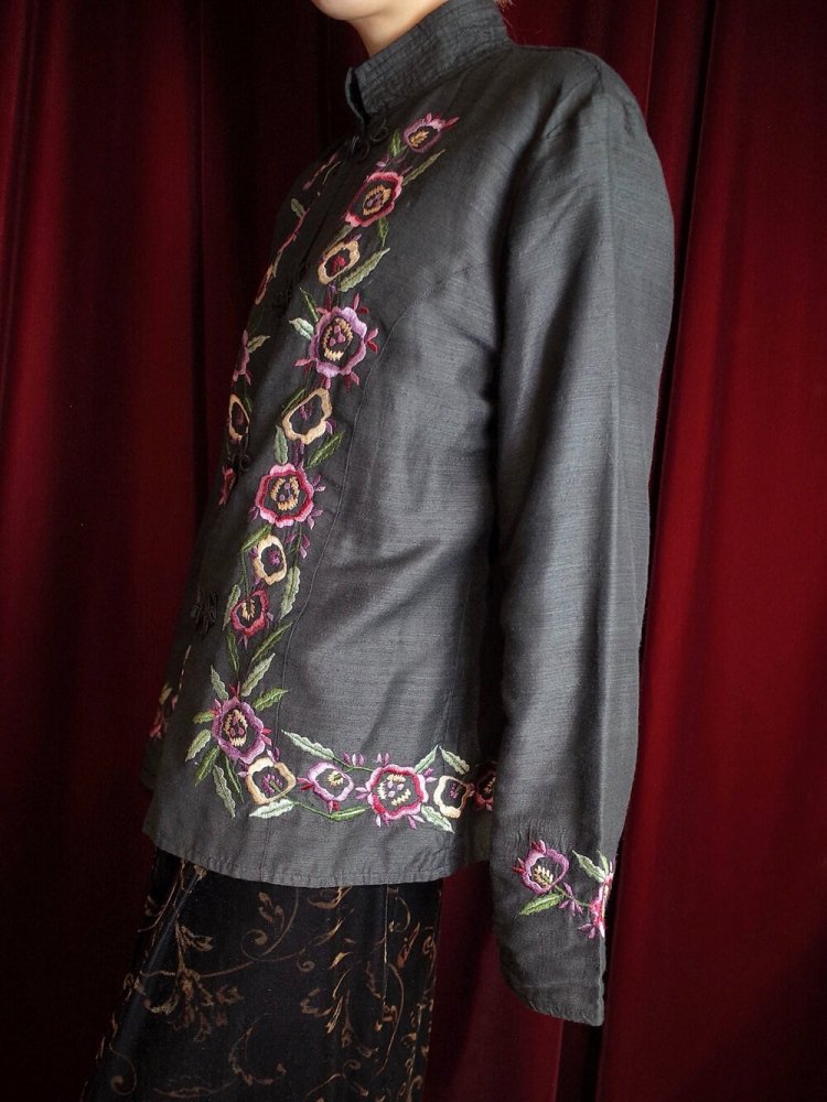 Purple Flower Embroidery China Jacket