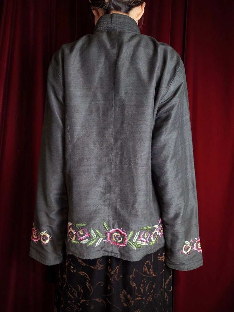 Purple Flower Embroidery China Jacket