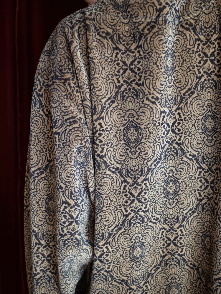 Arabesque Velvet Cut & Sewn