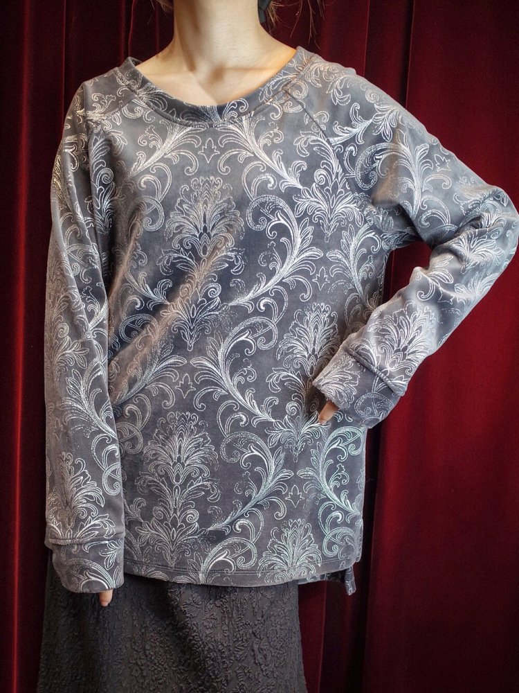 Arabesque Silver Gray Velvet Sweat