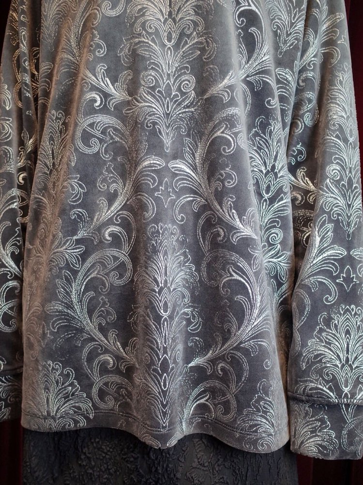 Arabesque Silver Gray Velvet Sweat