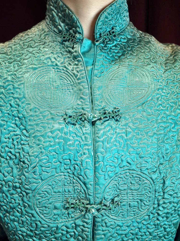 c.1950s Green Silk China Embroidery Short Quilting Jacket