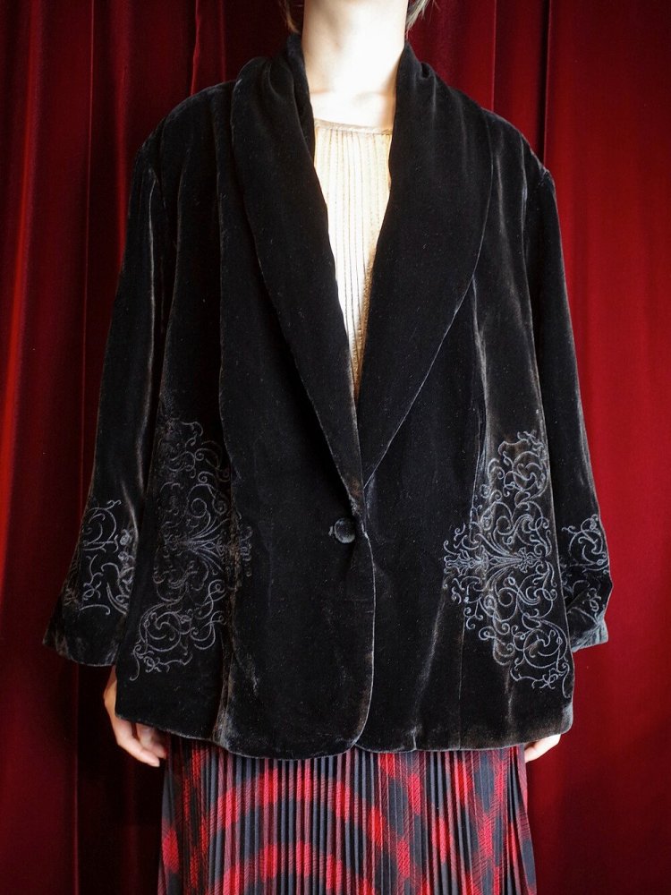 Black Silk Velvet Embroidery Jacket