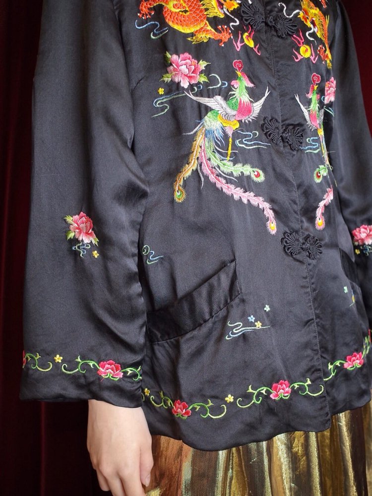 ζ˱ Embroidery Black China Jacket