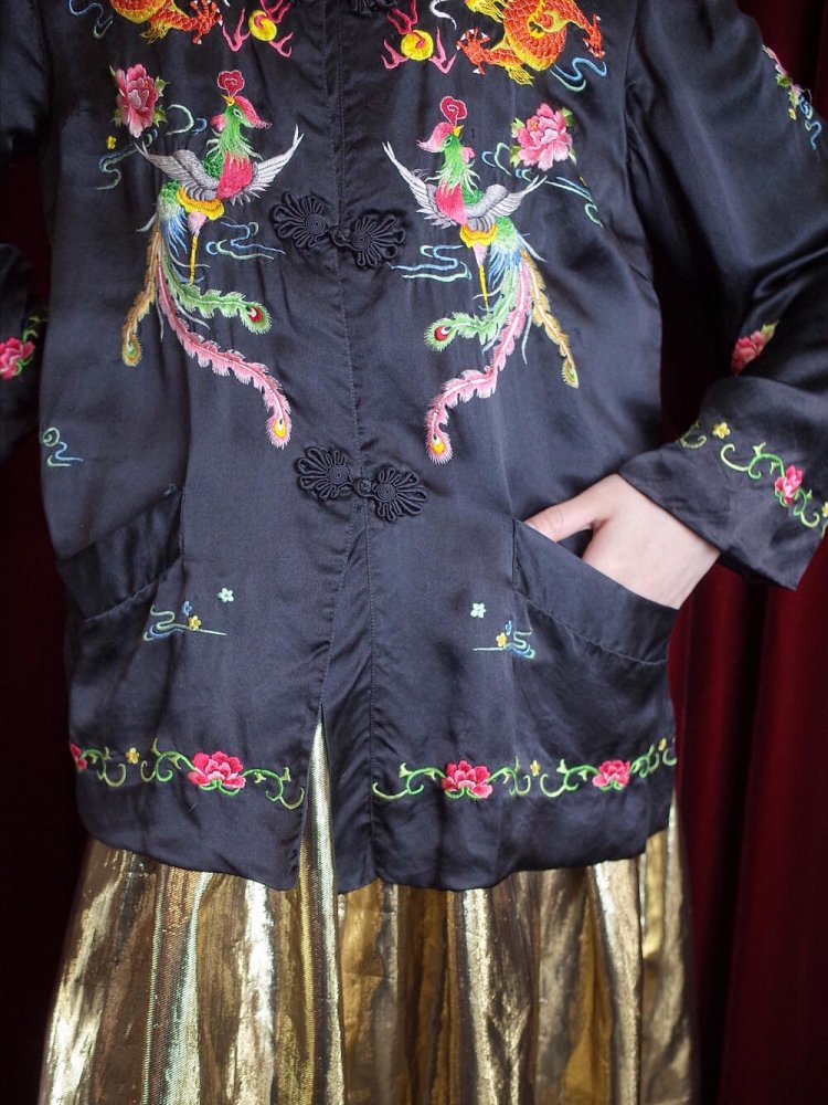 ζ˱ Embroidery Black China Jacket