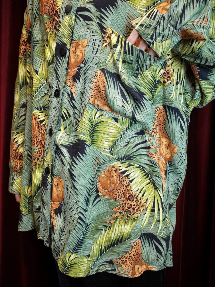 "Panther Hiding In The Jungle" Drape Rayon Shirt