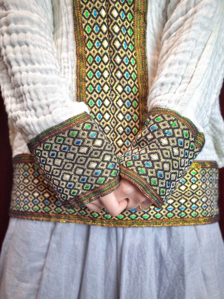 Ethiopian Embroidery Gaze Pullover Tops