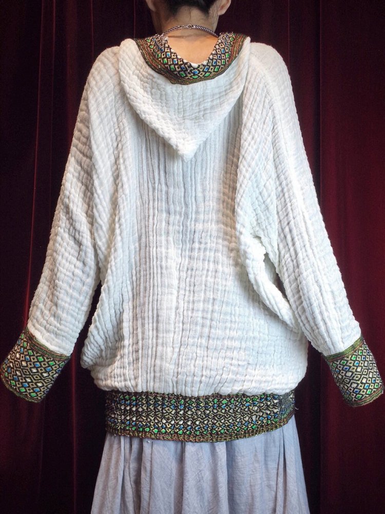 Ethiopian Embroidery Gaze Pullover Tops