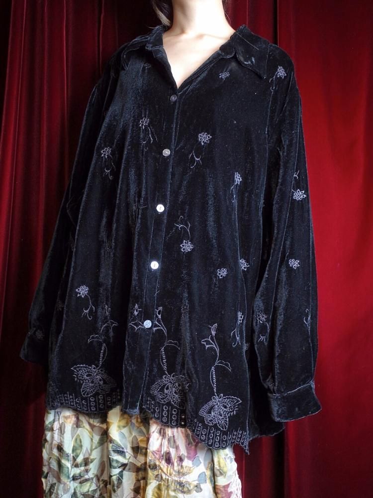 Black Velvet Eyelet Embroidery Shirt