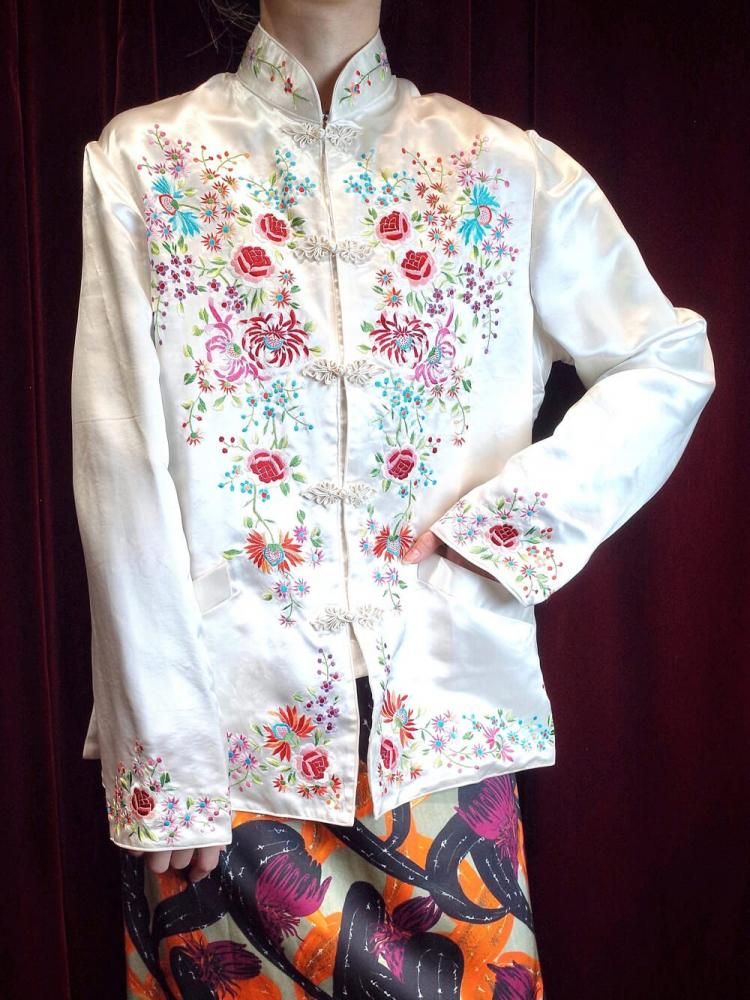 Hand Embroidery White China Jacket