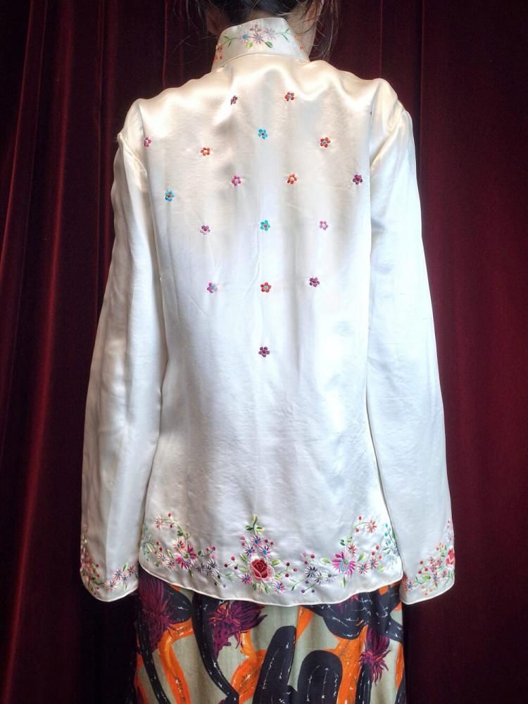 Hand Embroidery White China Jacket