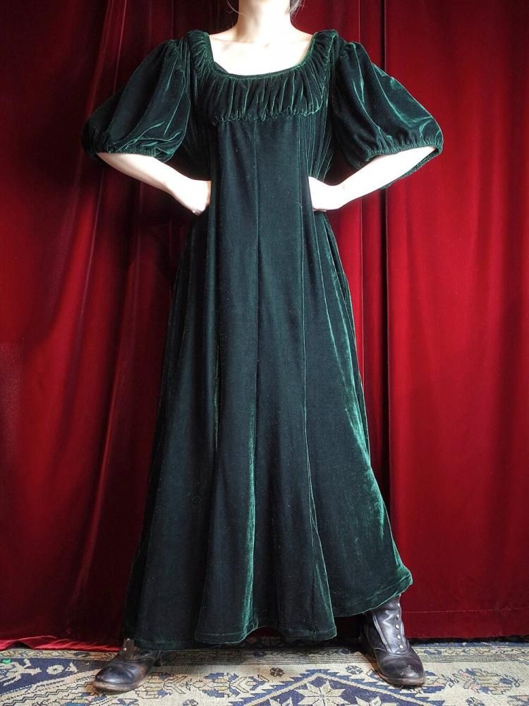 Deep Green Velvet Square Neck Shirring Dress